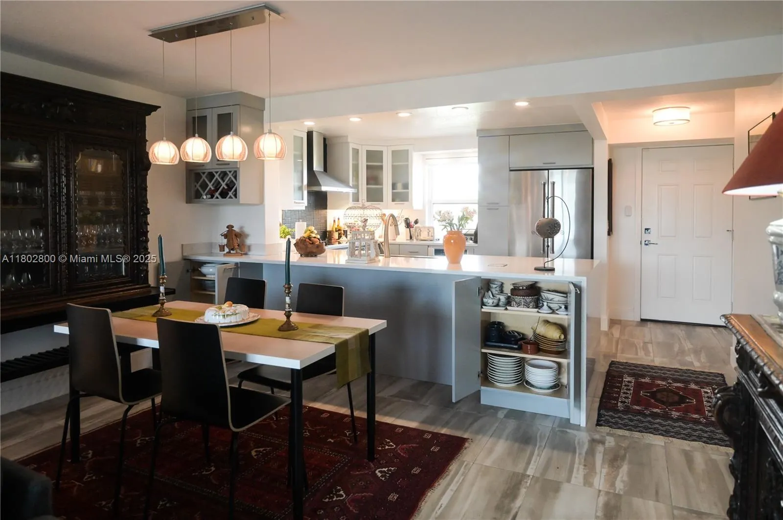 401 SE 3rd St, #403