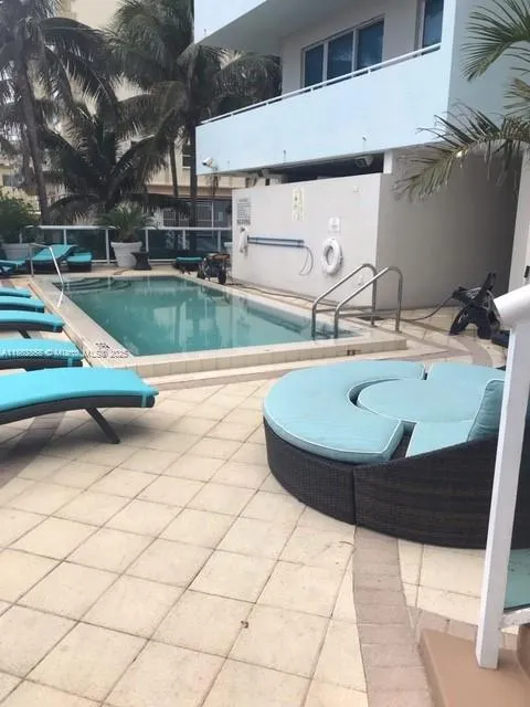 9172 Collins Ave, #12