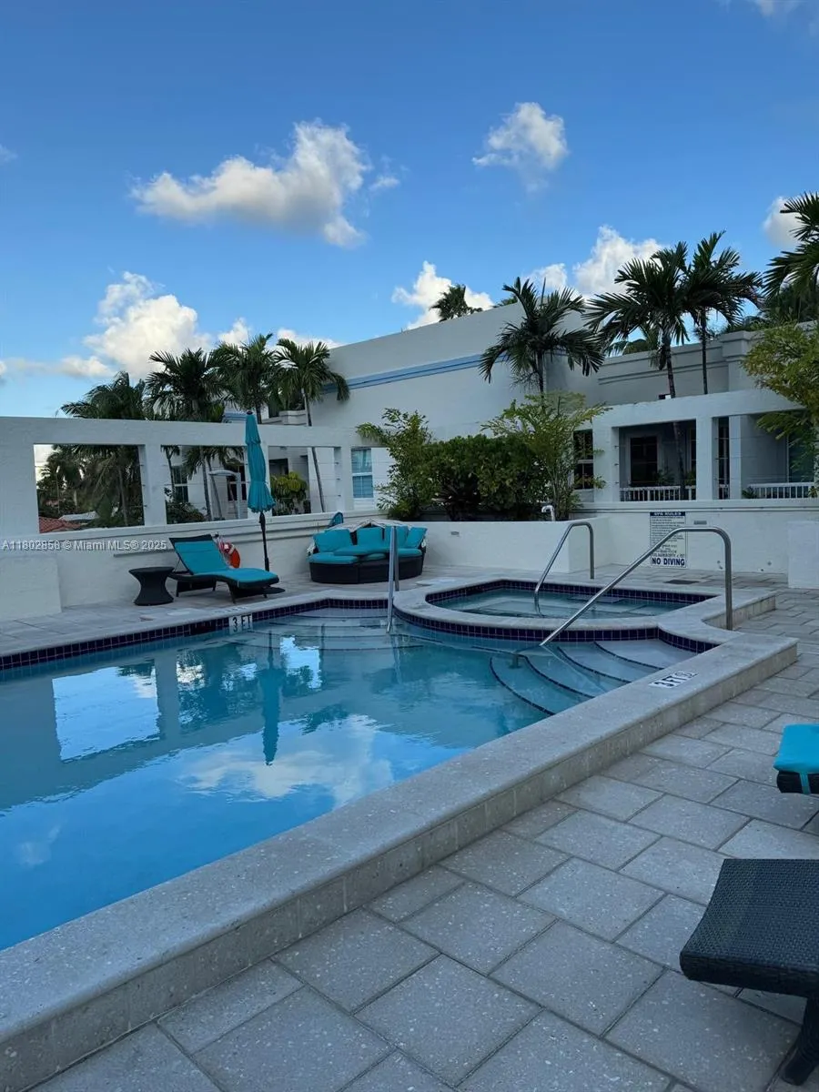 9172 Collins Ave, #12