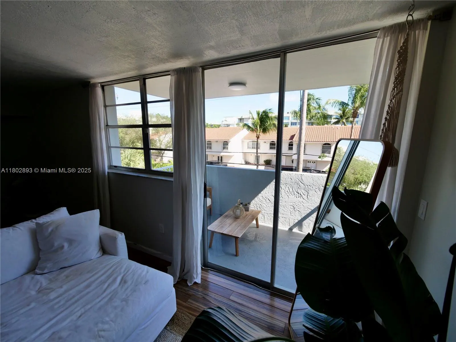 16518 NE 26th Ave, #305