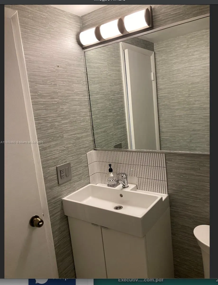 16518 NE 26th Ave, #305