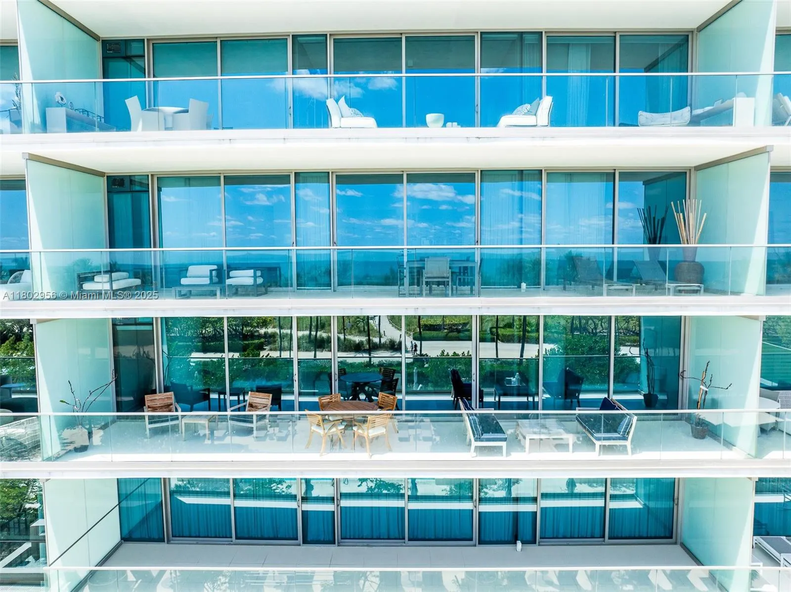 10203 Collins Ave, #302