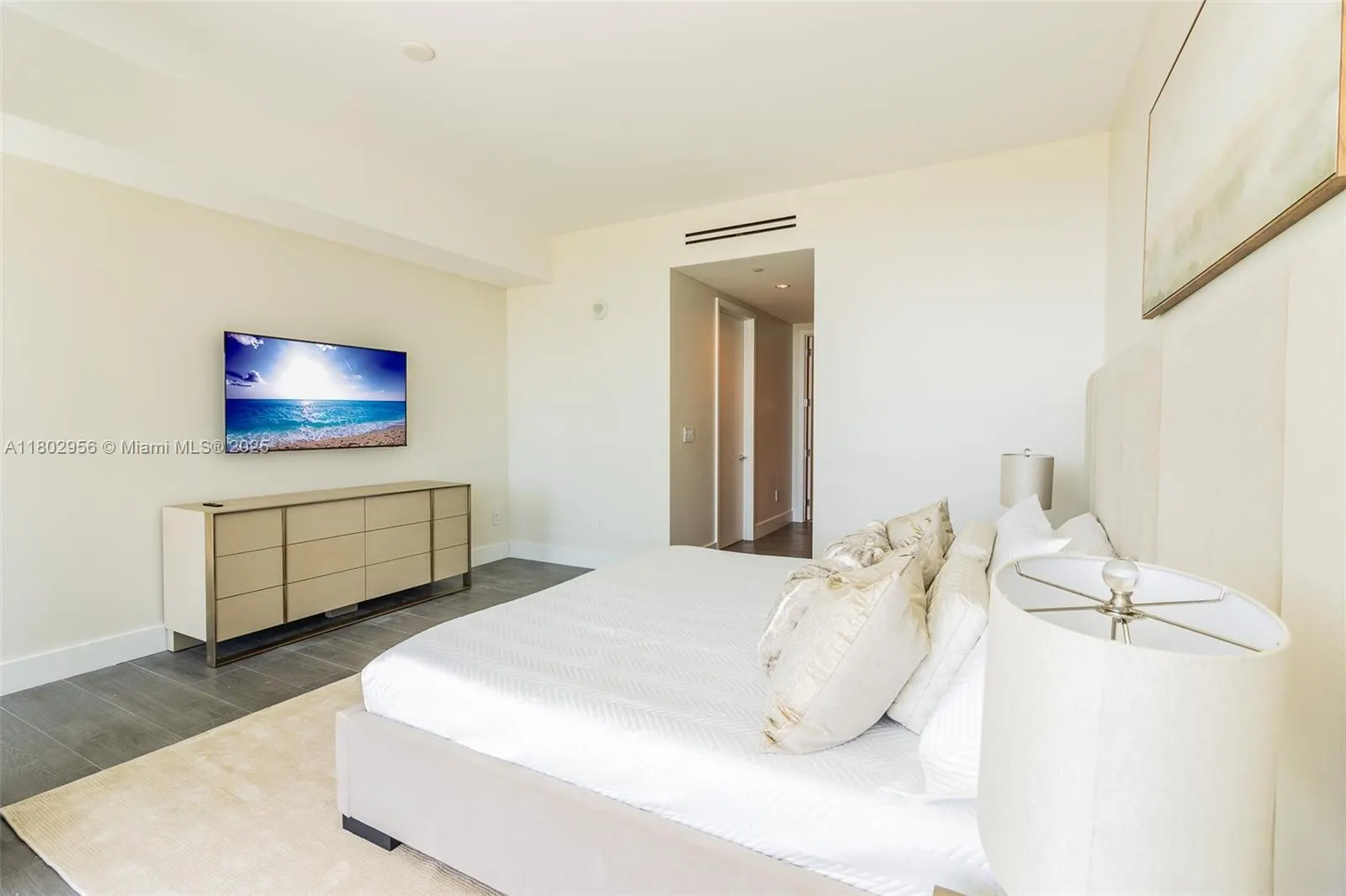 10203 Collins Ave, #302