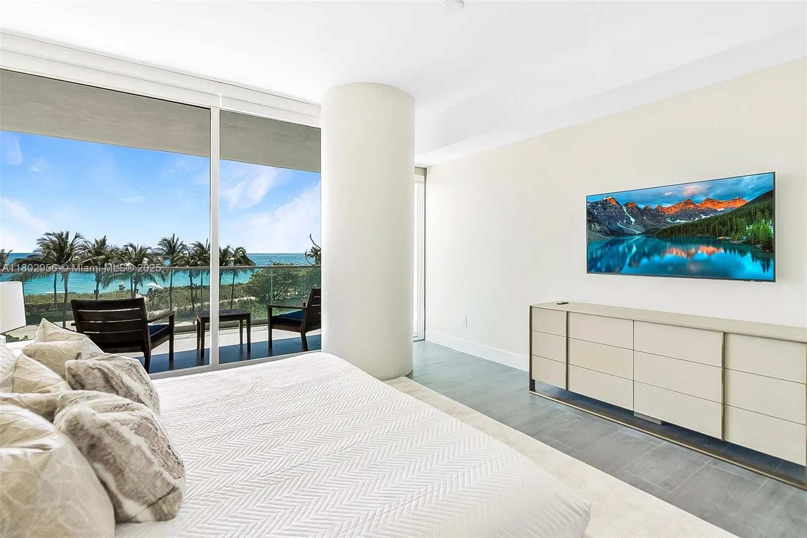 10203 Collins Ave, #302