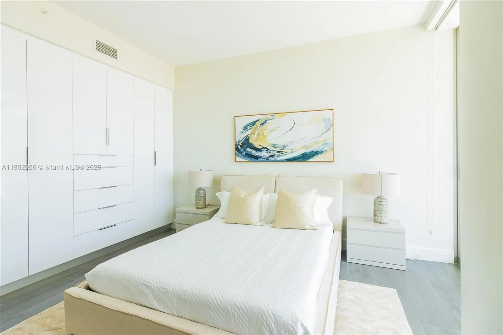 10203 Collins Ave, #302