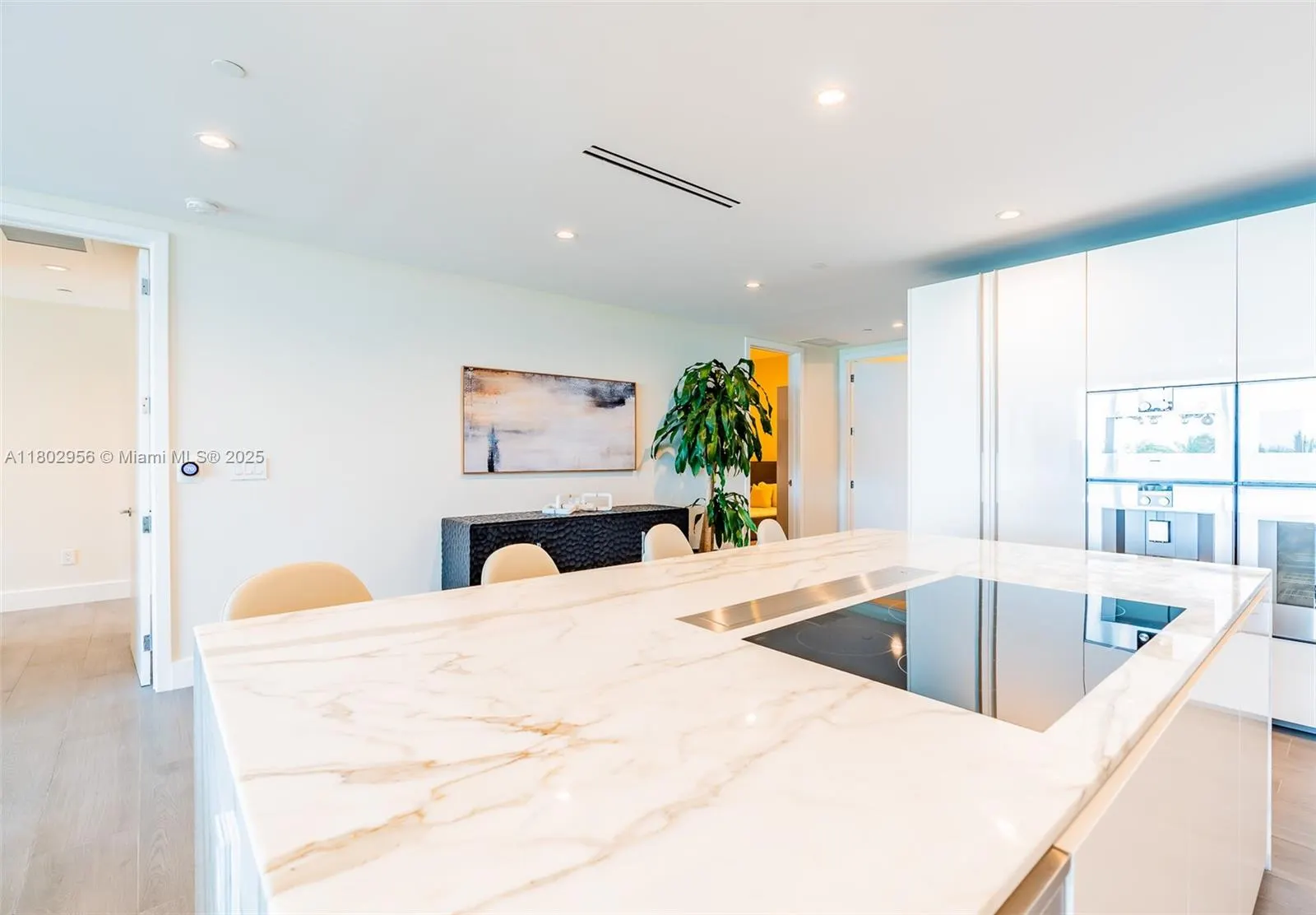 10203 Collins Ave, #302