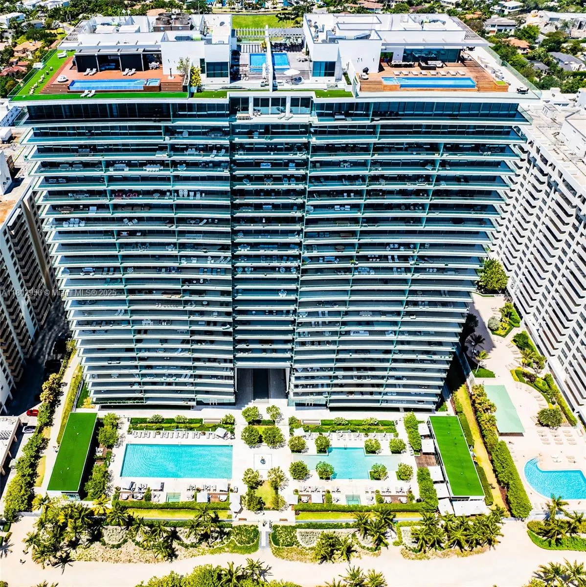 10203 Collins Ave, #302