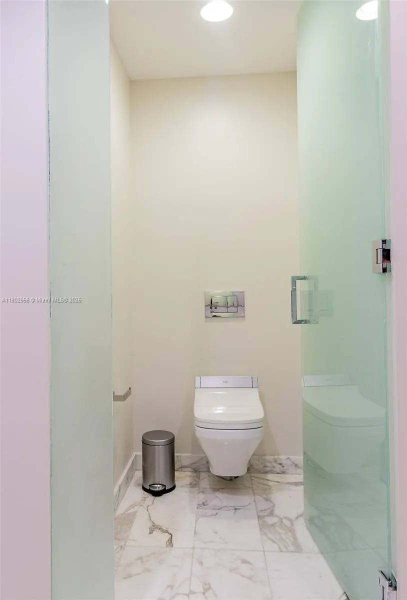10203 Collins Ave, #302