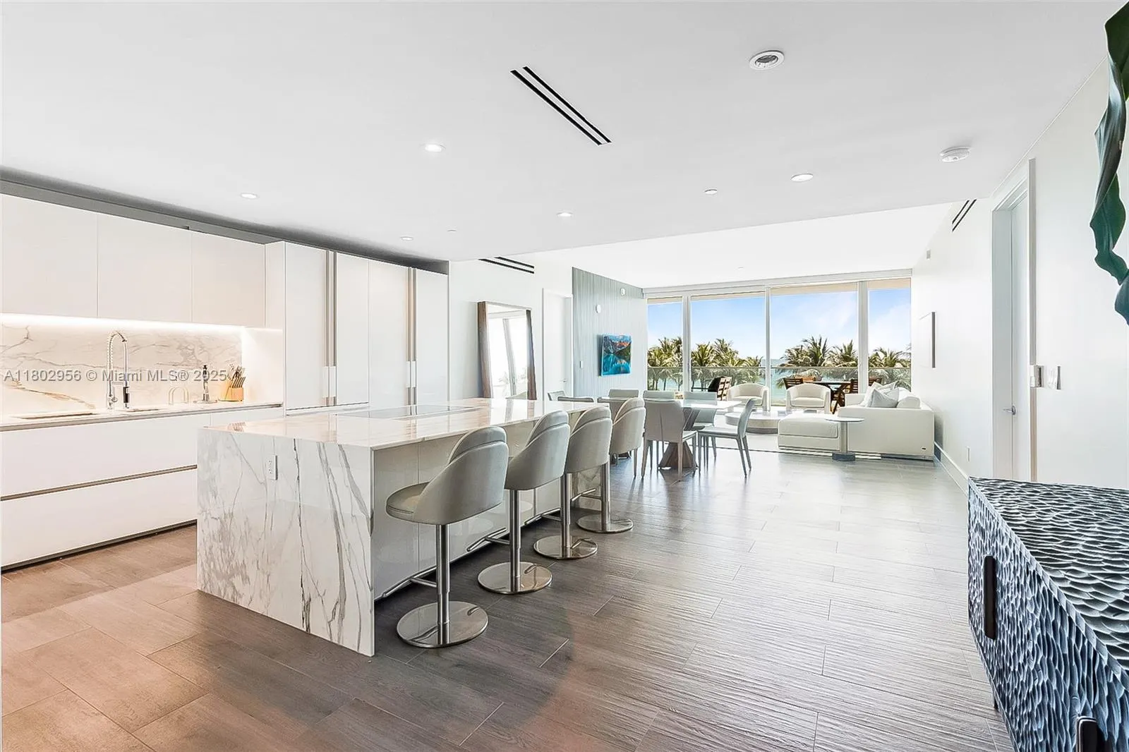 10203 Collins Ave, #302