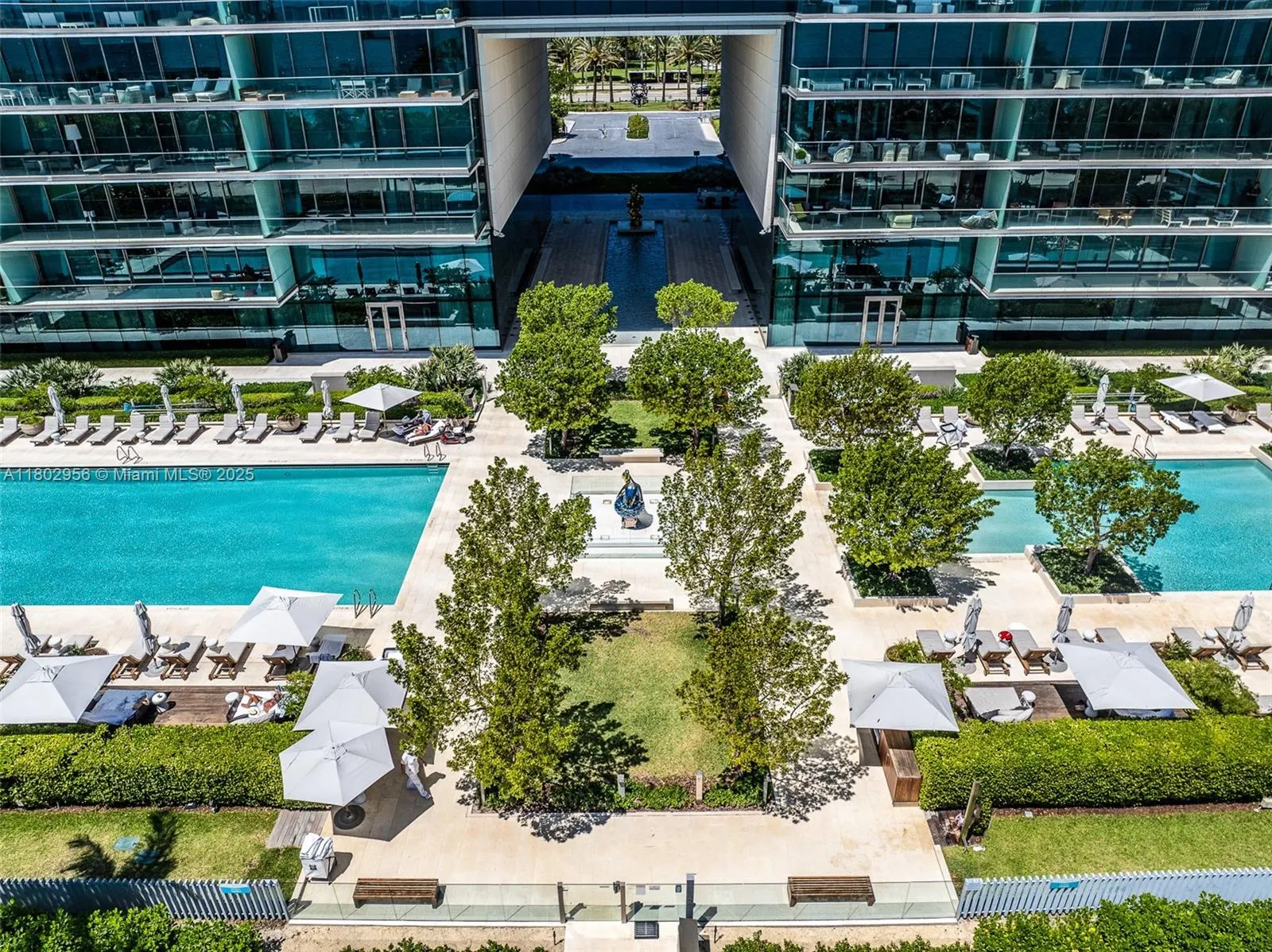 10203 Collins Ave, #302
