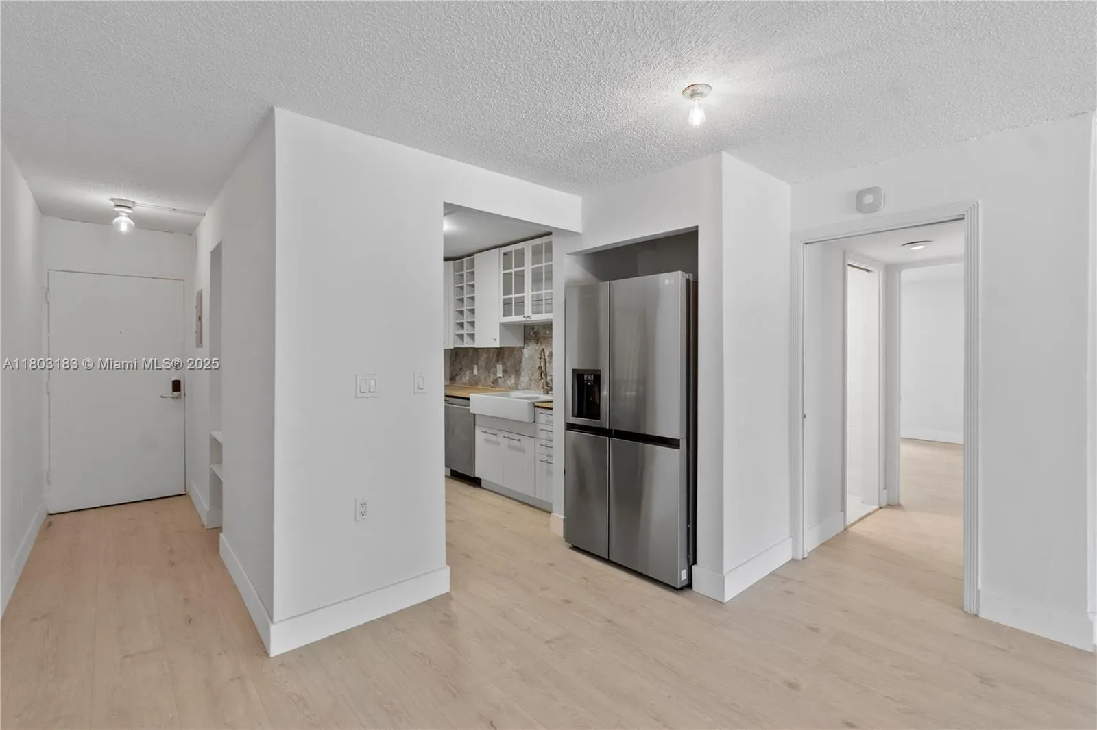 6886 N Kendall Dr, #D207
