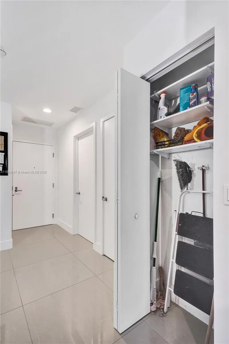 16385 Biscayne Blvd, #3217