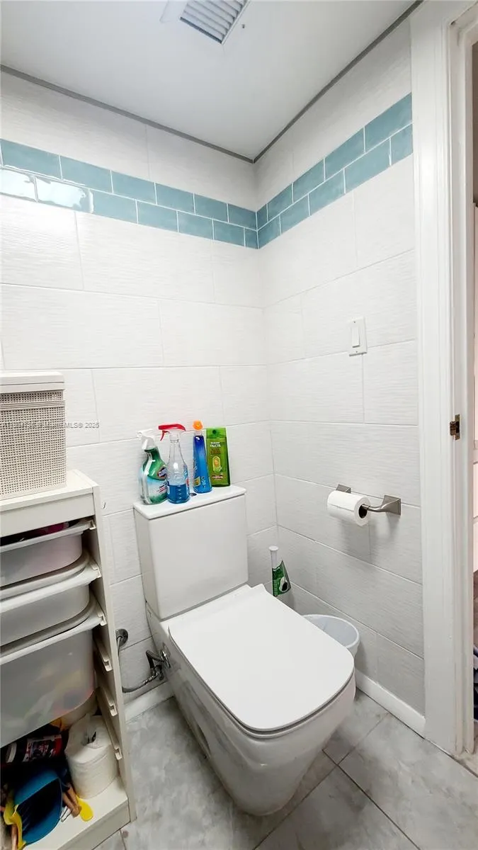 16565 NE 26th Ave, #2B