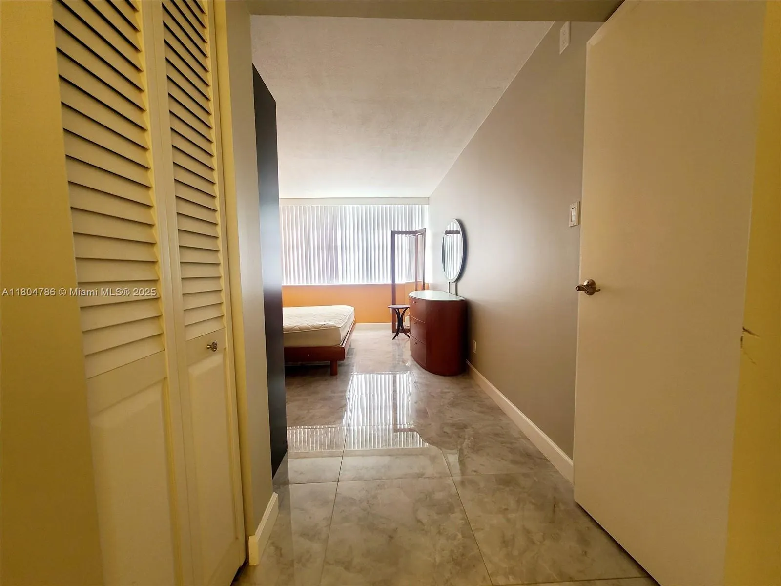 16565 NE 26th Ave, #2B