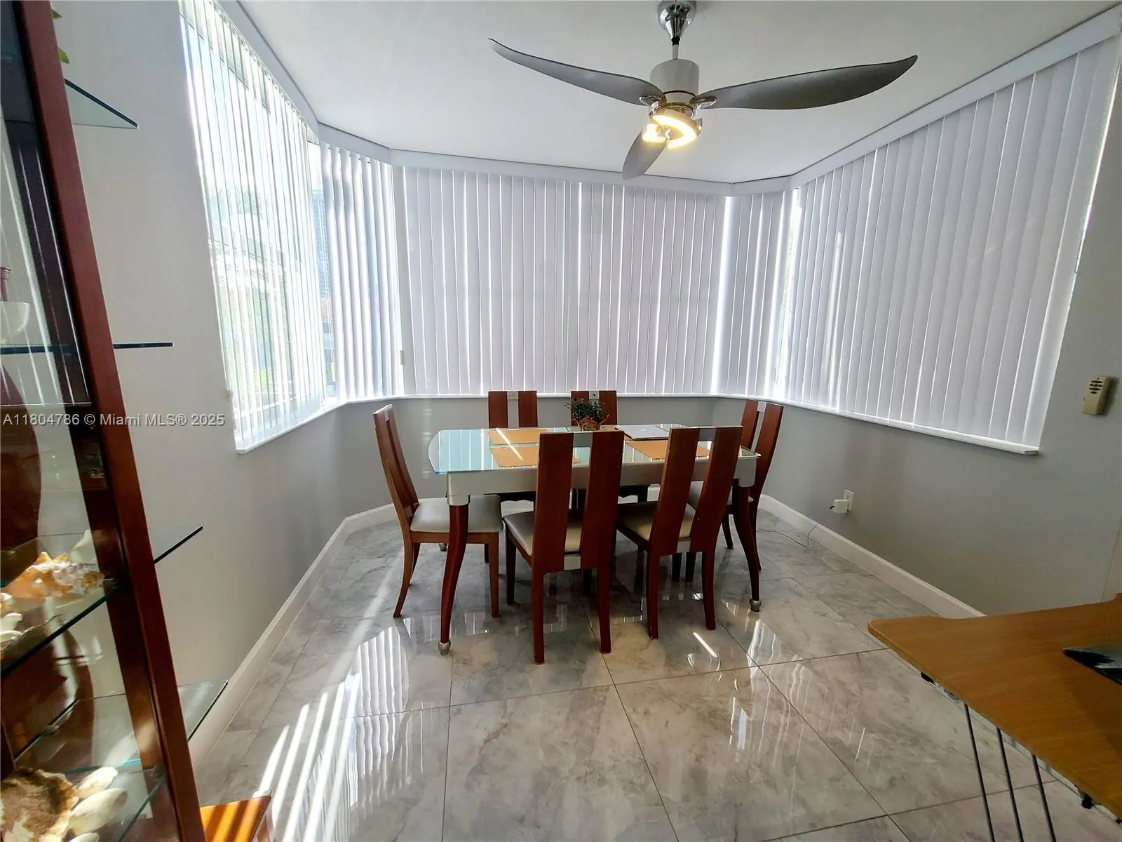 16565 NE 26th Ave, #2B