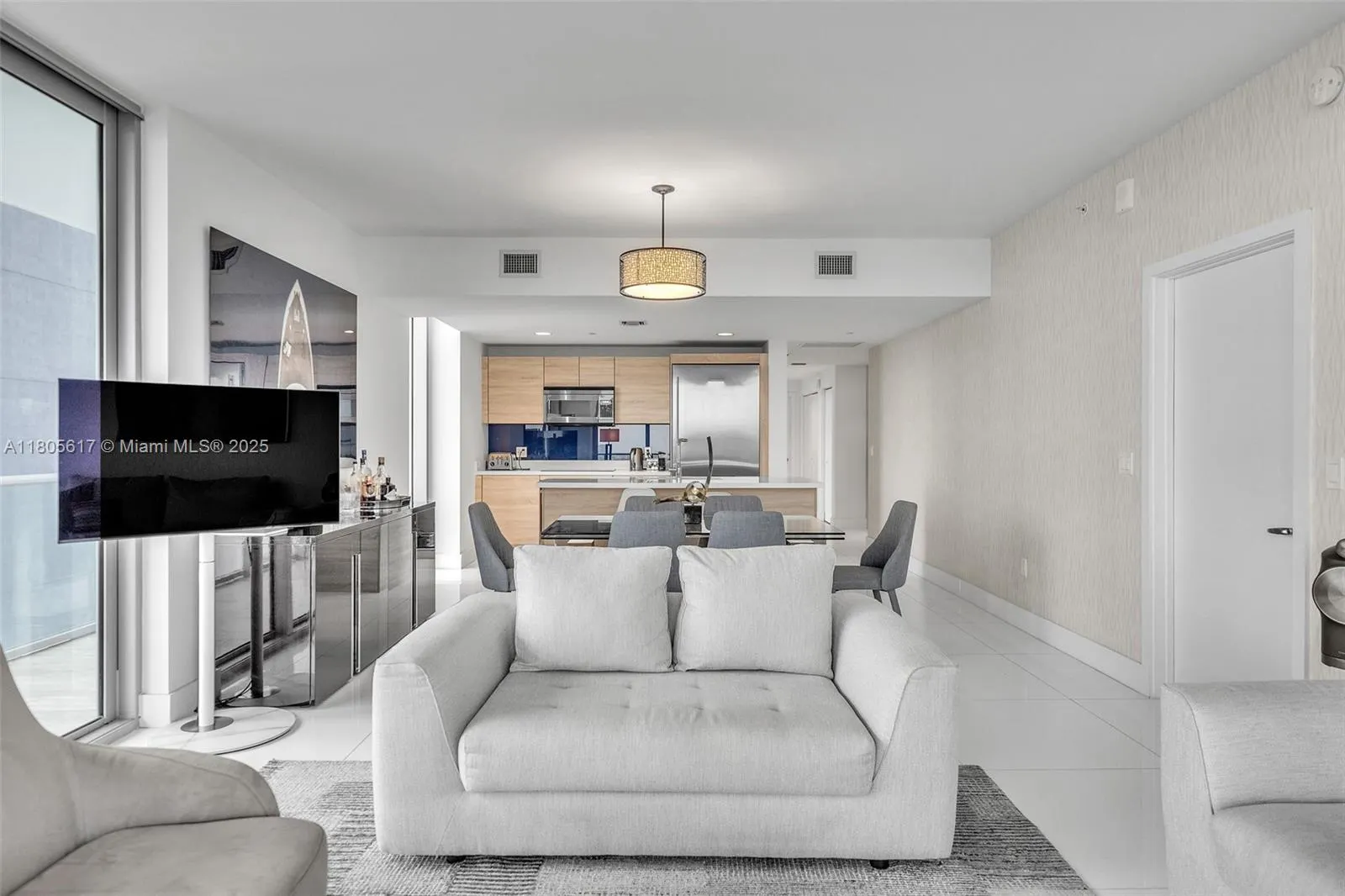 16385 Biscayne Blvd, #2707