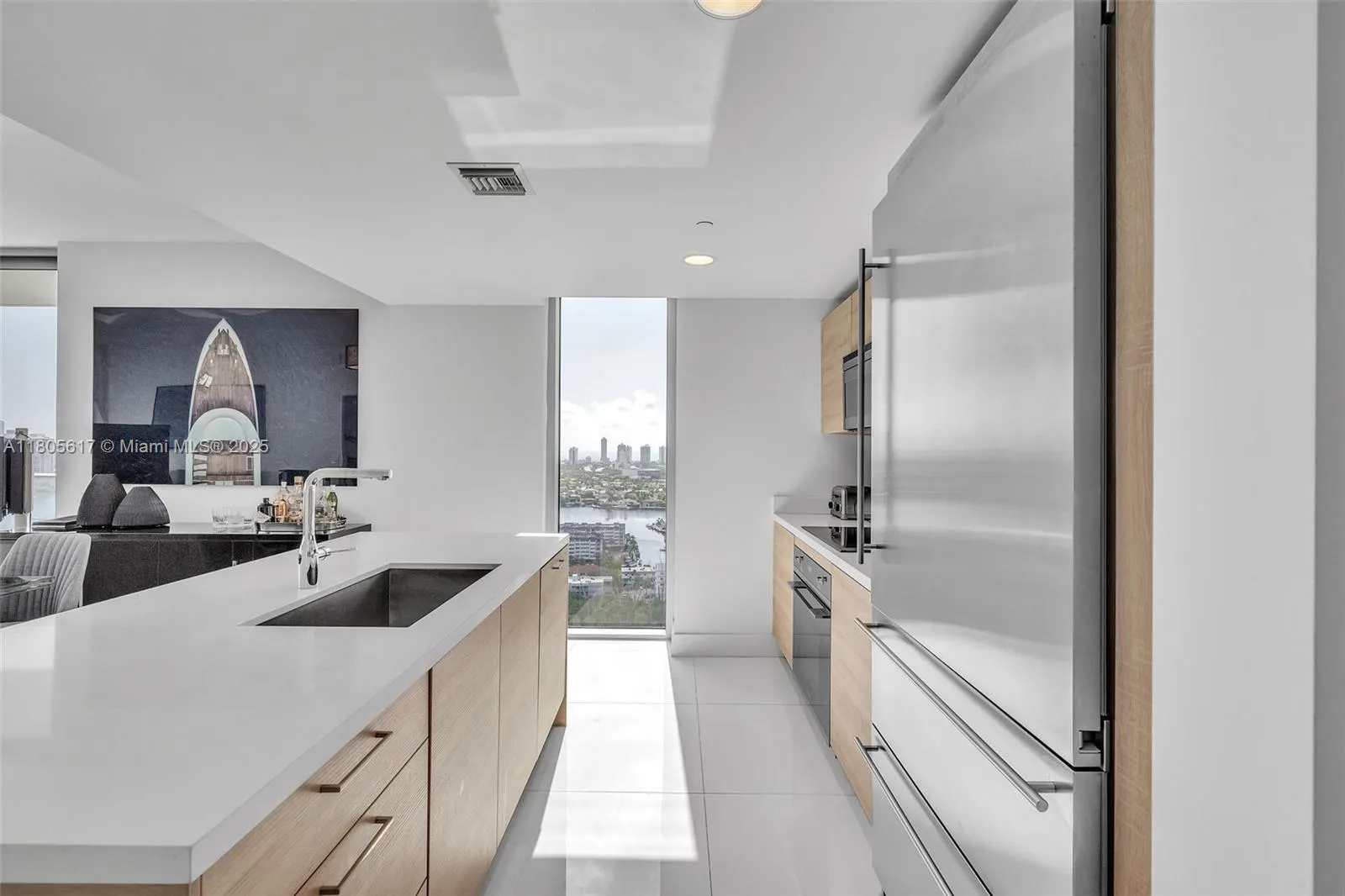16385 Biscayne Blvd, #2707