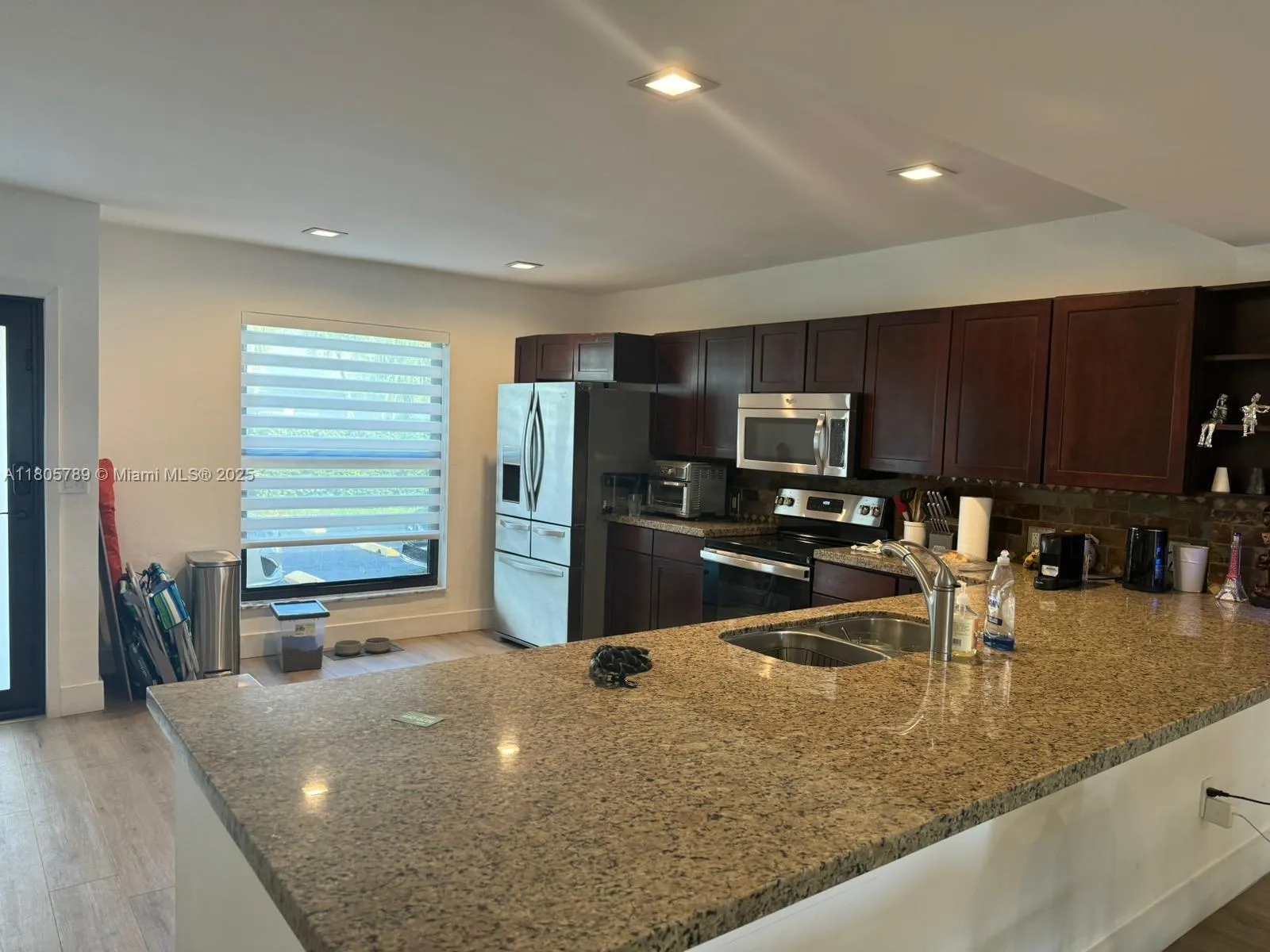 3720 NE 167th St, #39