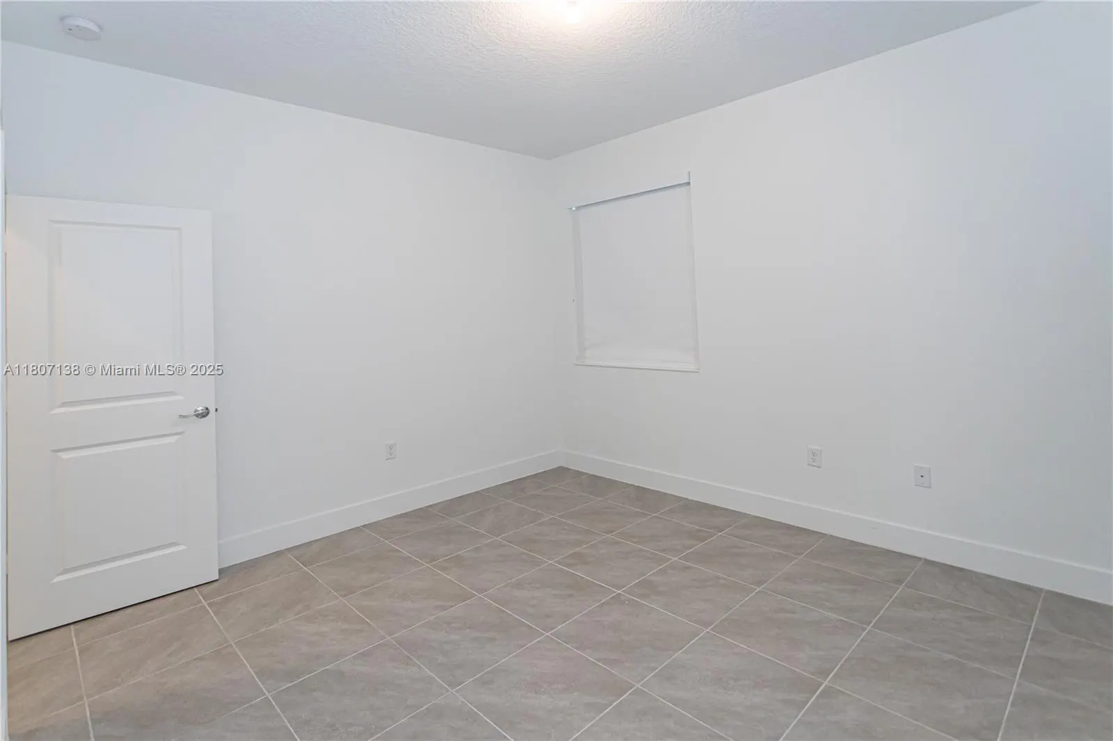 5096 NEVOLA AVE