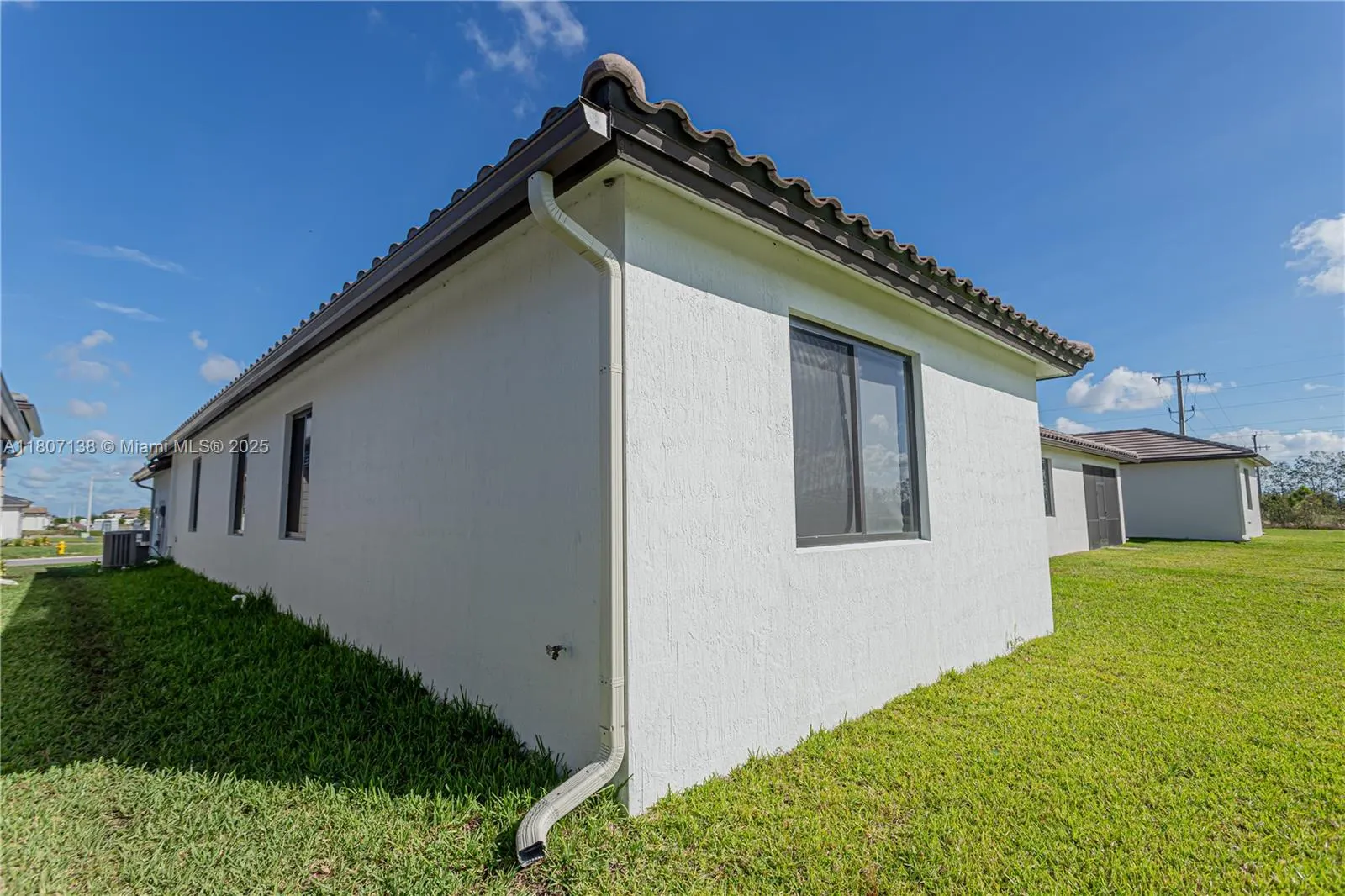 5096 NEVOLA AVE