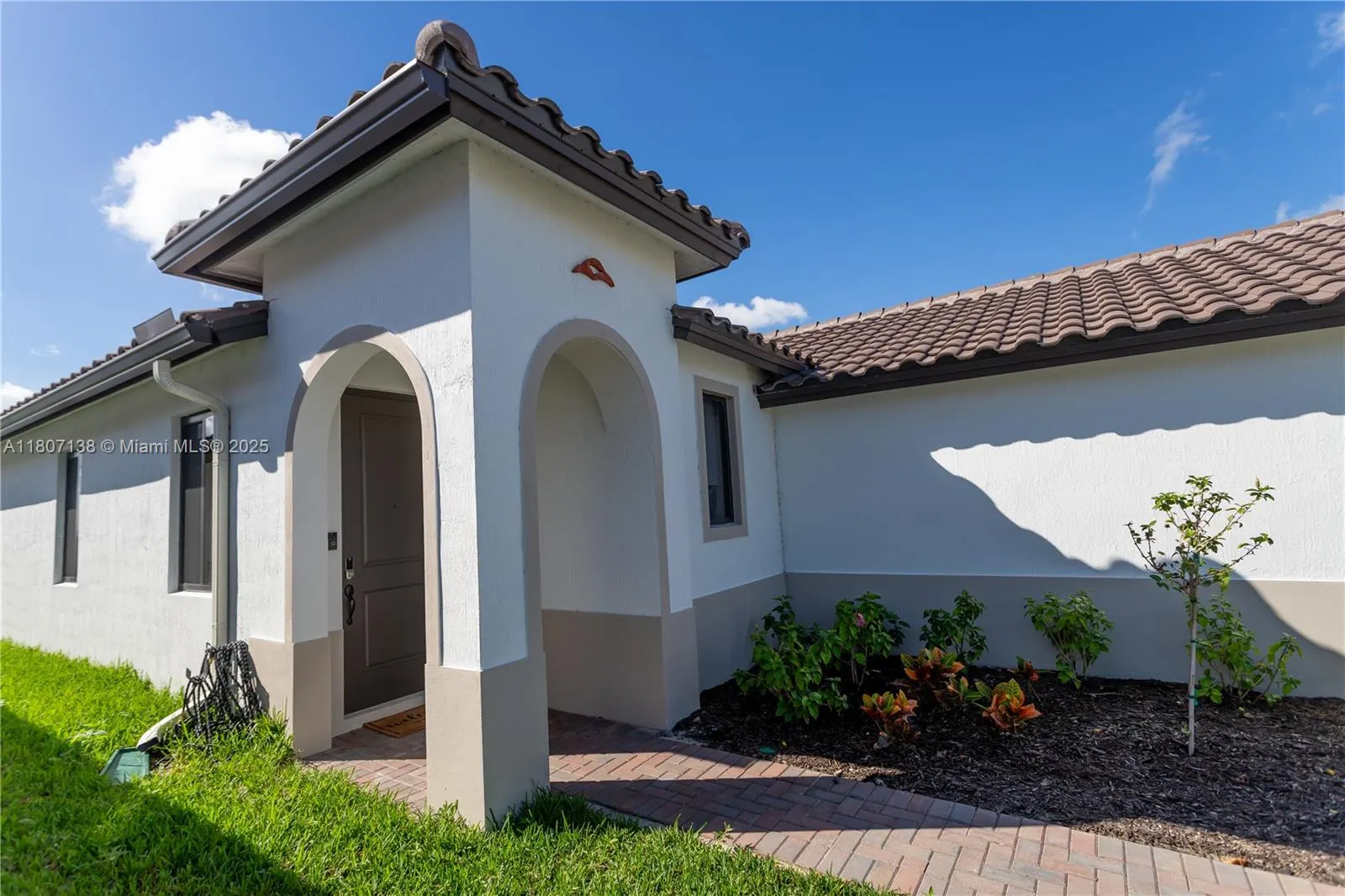 5096 NEVOLA AVE