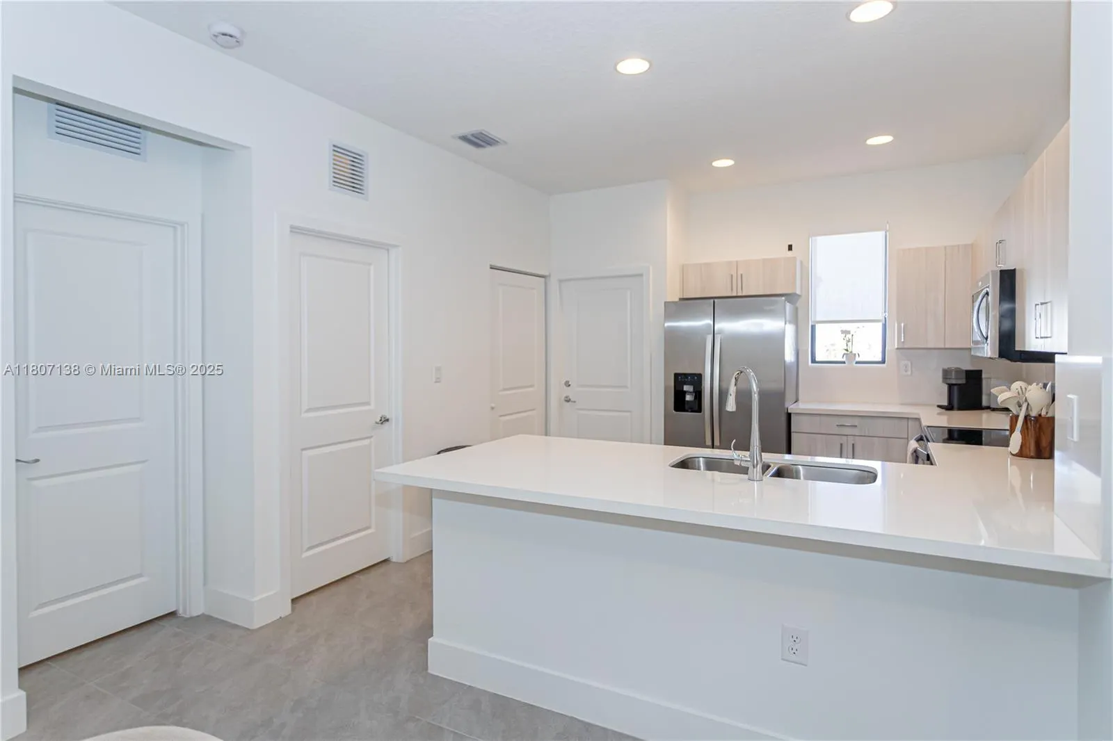 5096 NEVOLA AVE