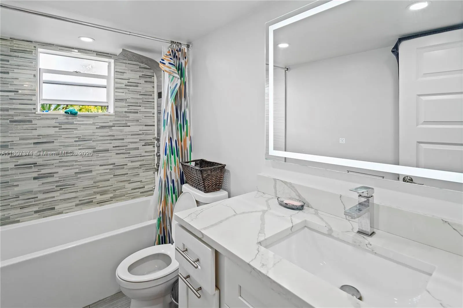 141 SE 3rd Ave, #101