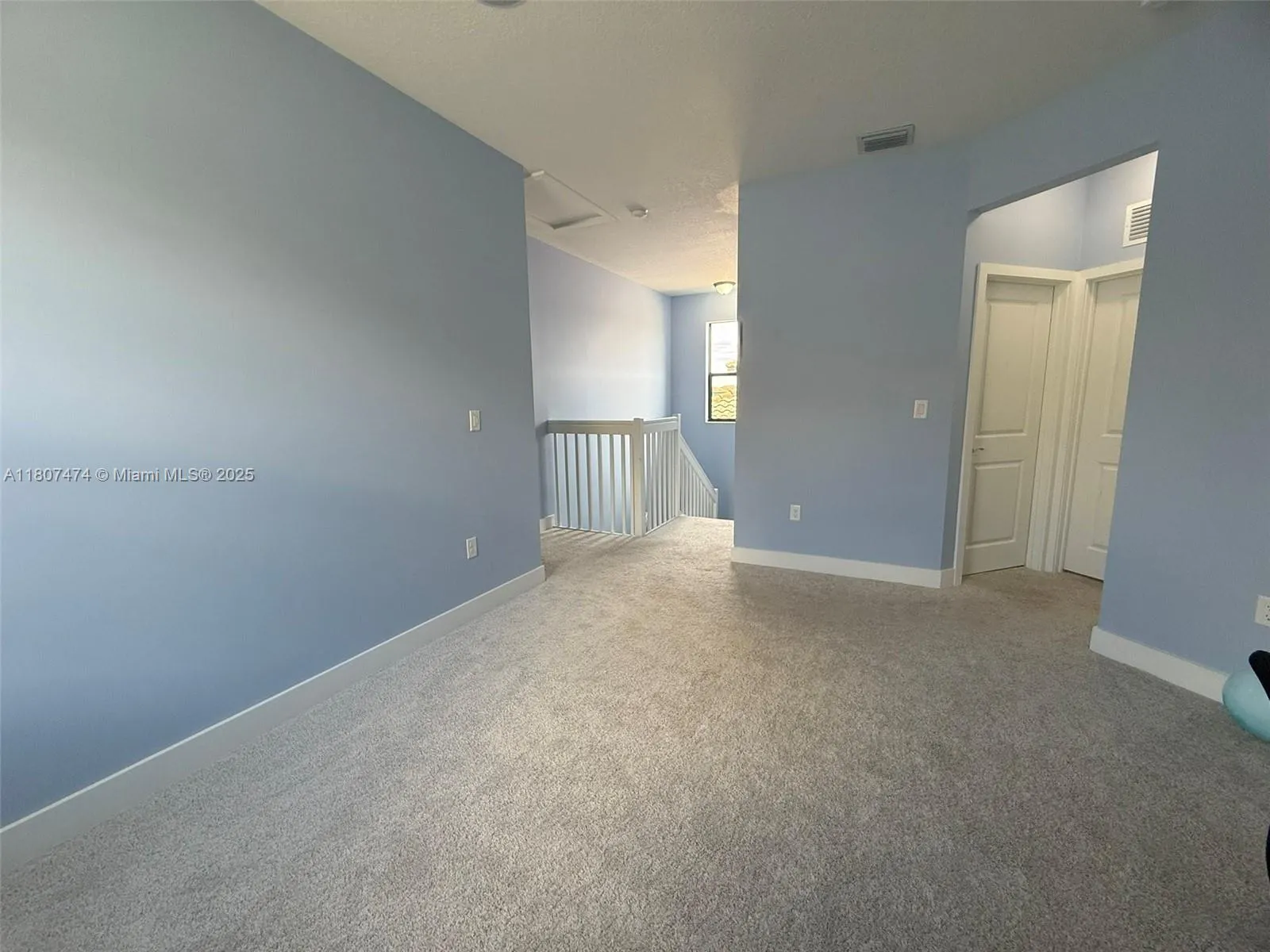 5610 N Agostino Way