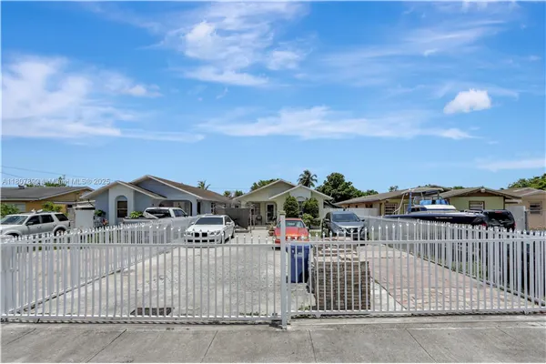 15801 NW 47th Ave
