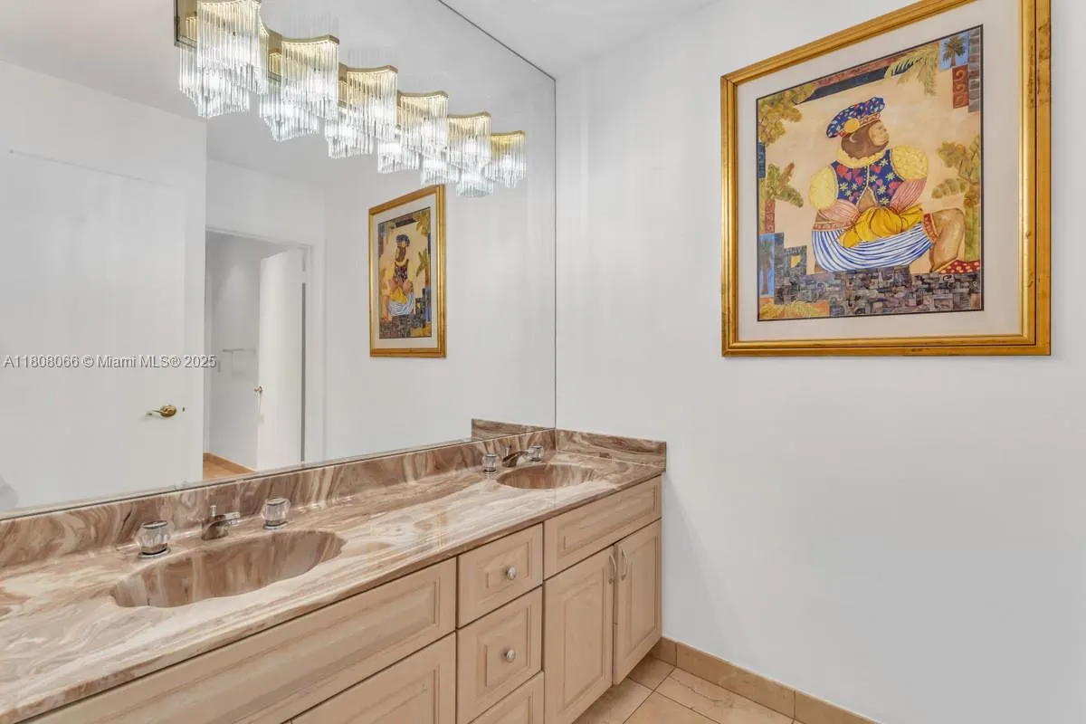5990 SW 135th Ter