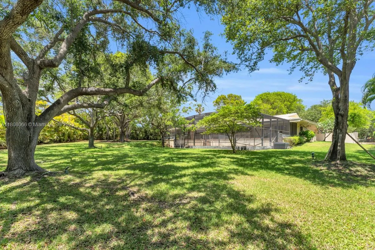 5990 SW 135th Ter