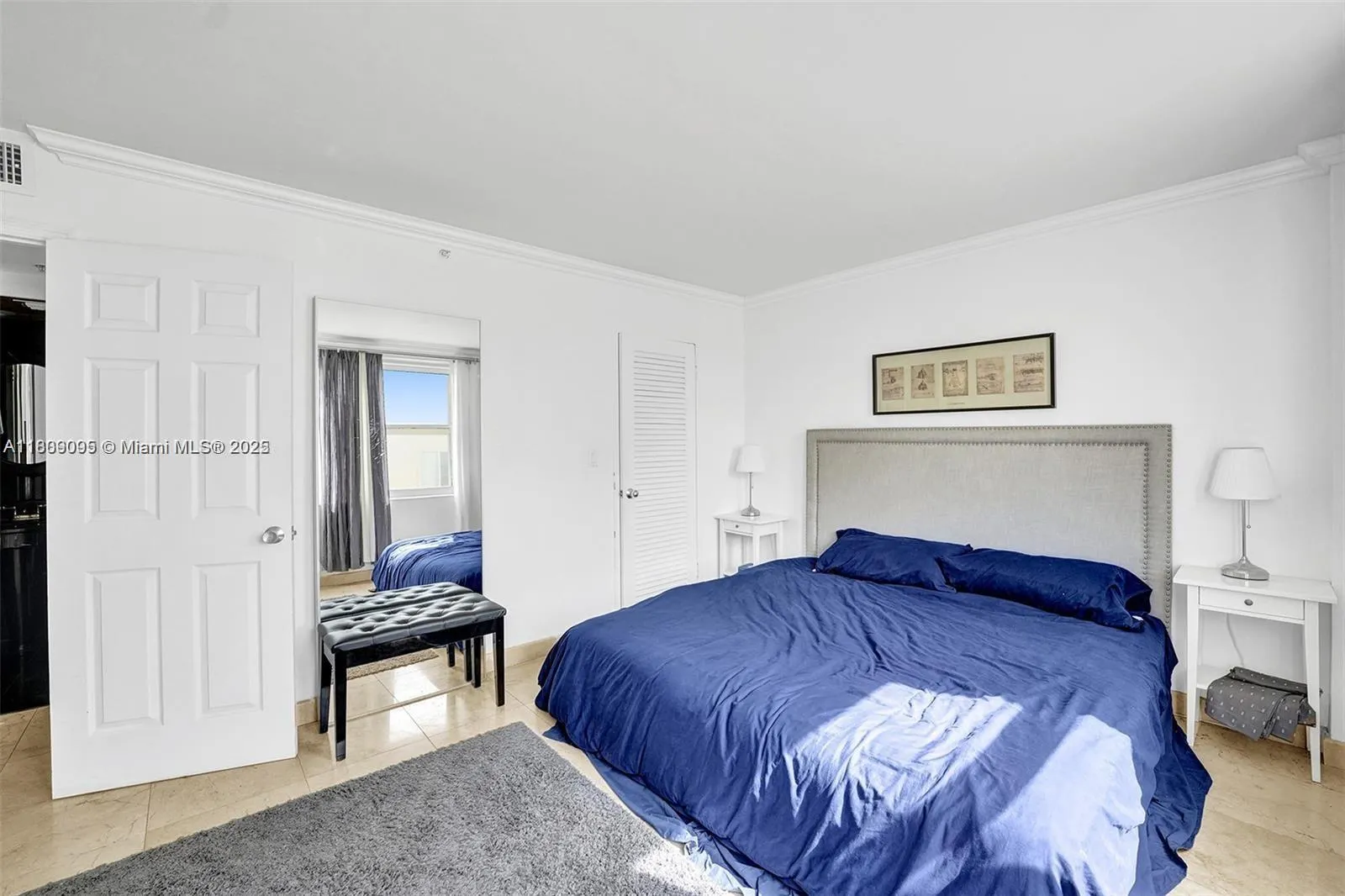 9195 Collins Ave, #304