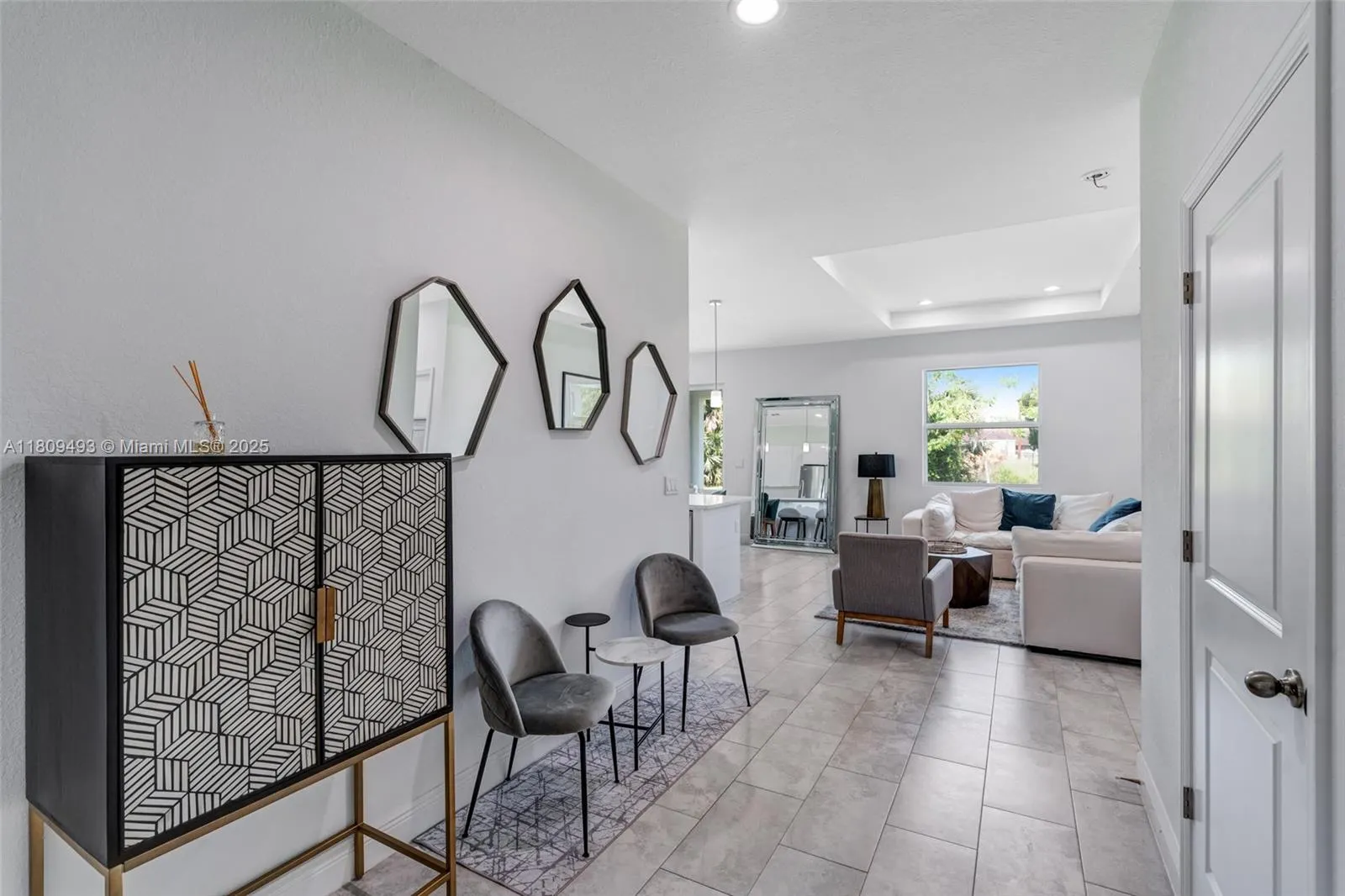 6007 KUMQUAT CIR