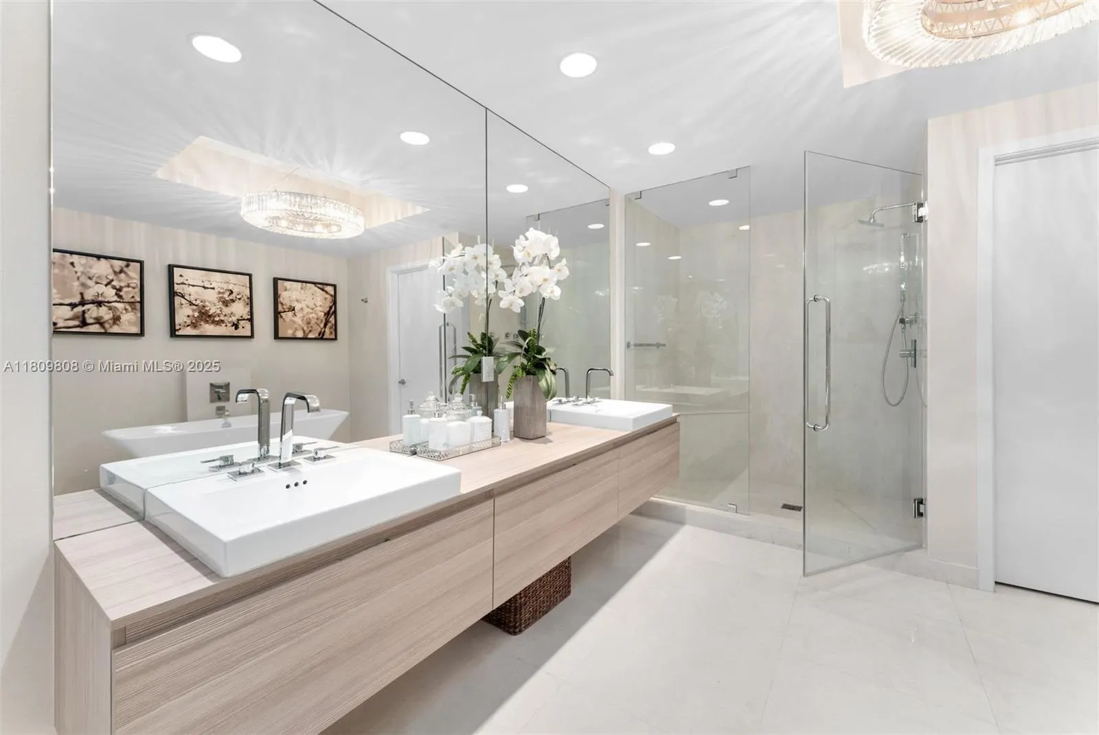 17301 Biscayne Blvd, #2210