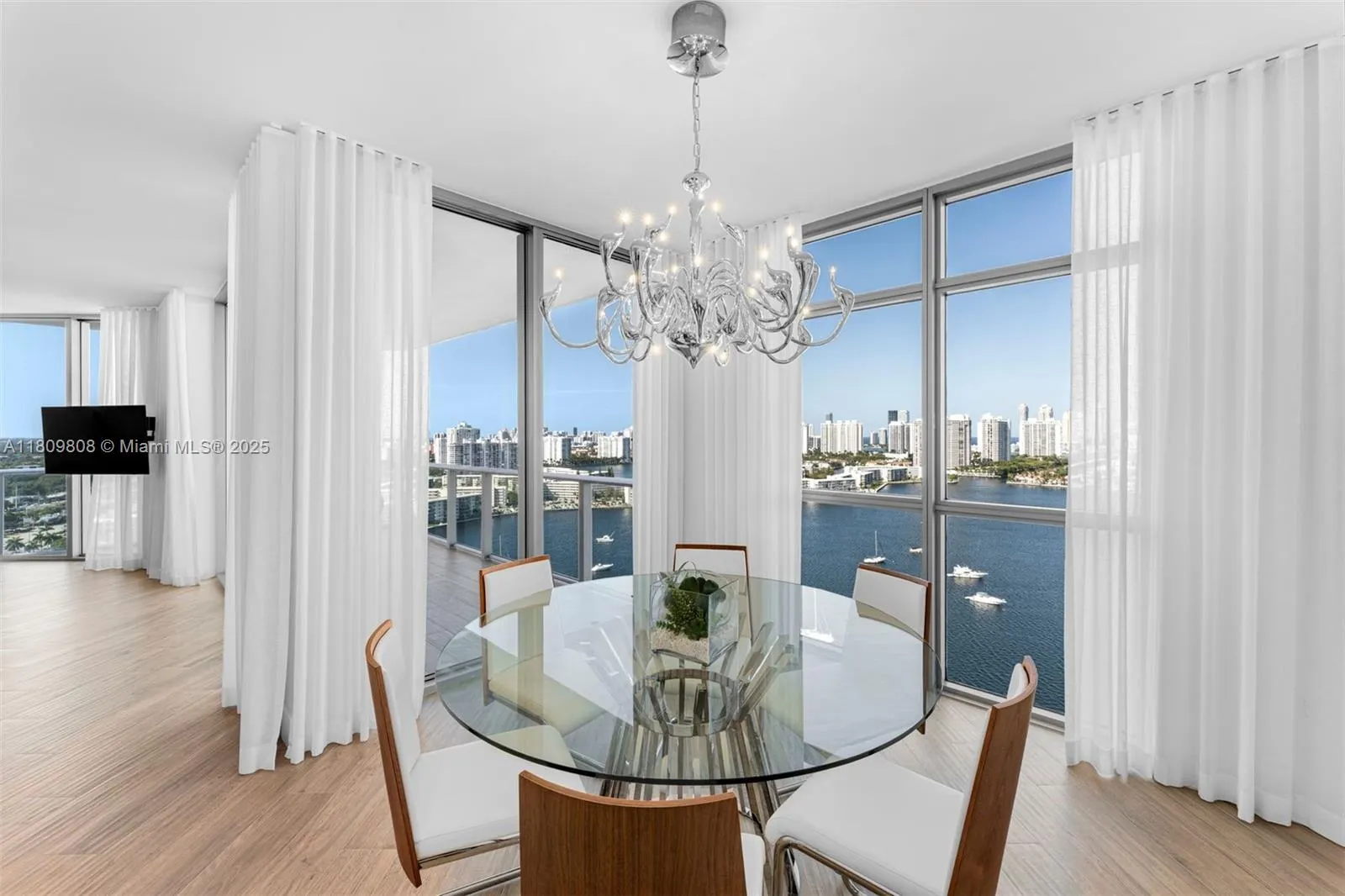 17301 Biscayne Blvd, #2210