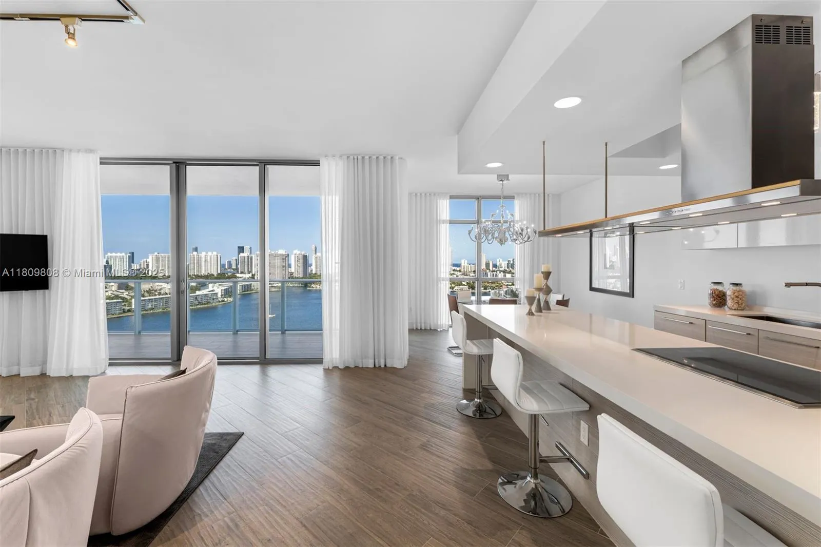 17301 Biscayne Blvd, #2210