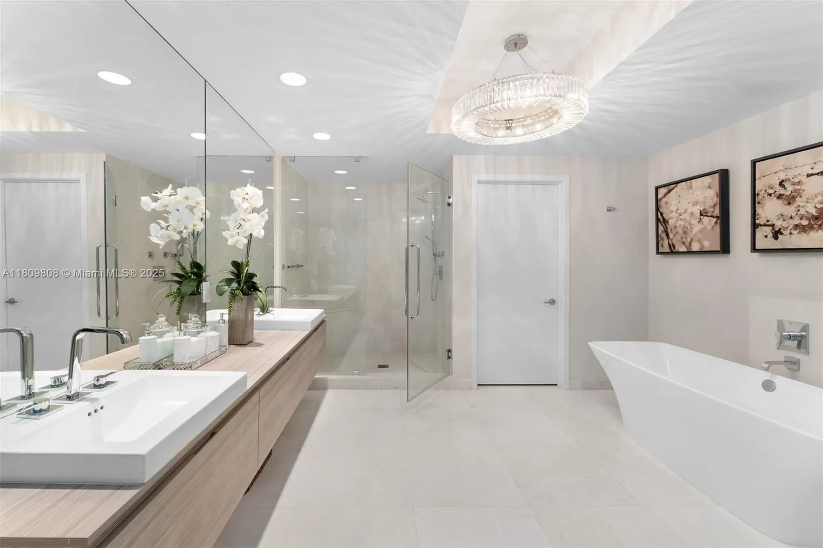 17301 Biscayne Blvd, #2210