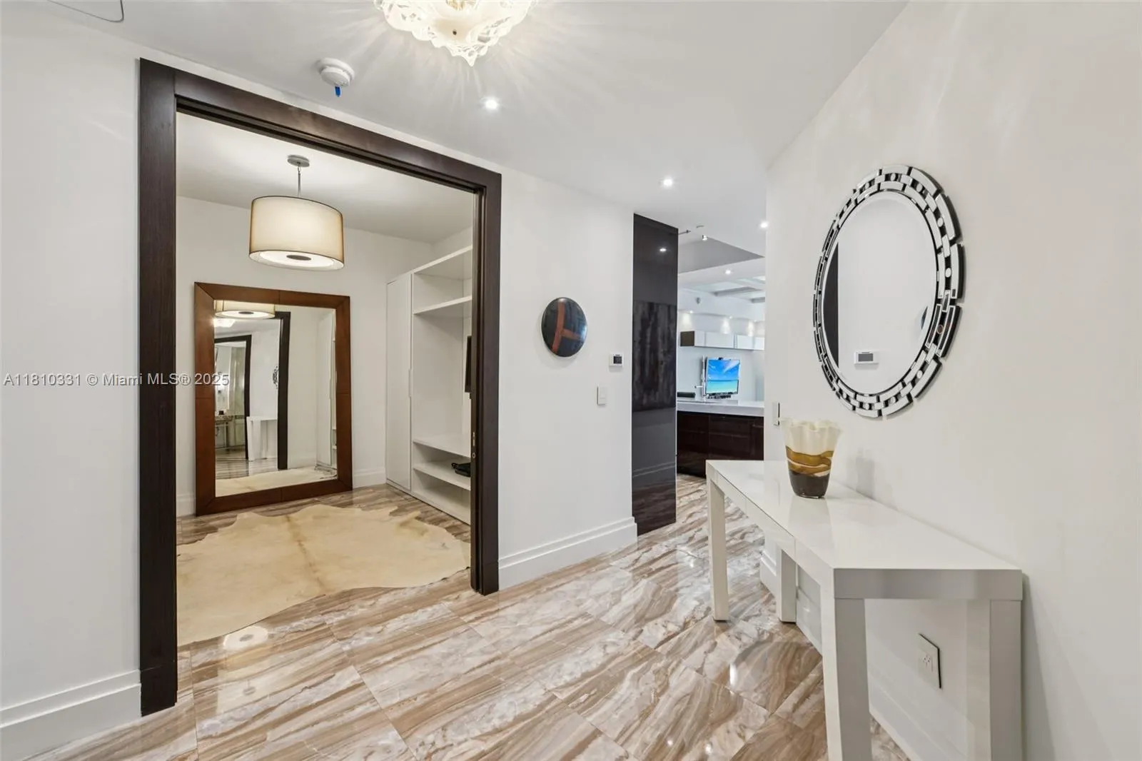 9703 Collins Ave, #2615