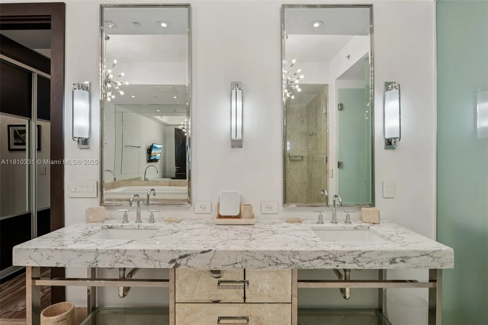 9703 Collins Ave, #2615
