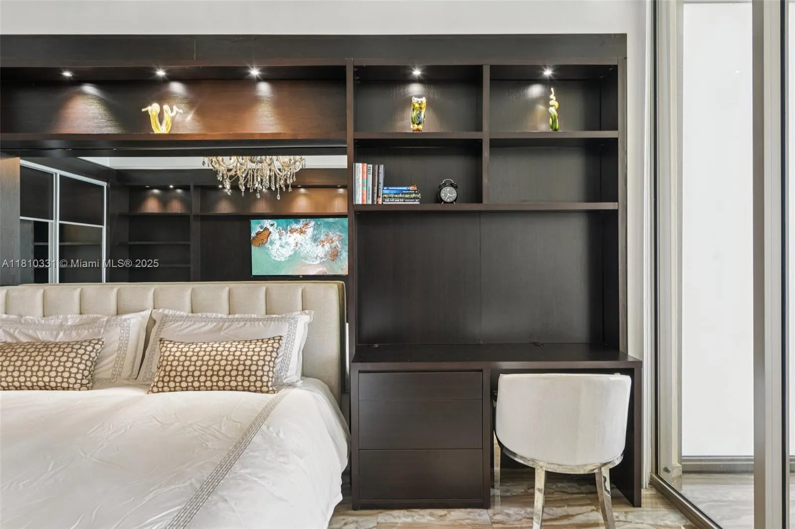 9703 Collins Ave, #2615