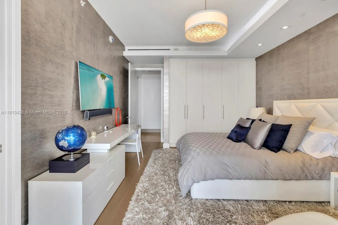 9701 Collins Ave, #2403S