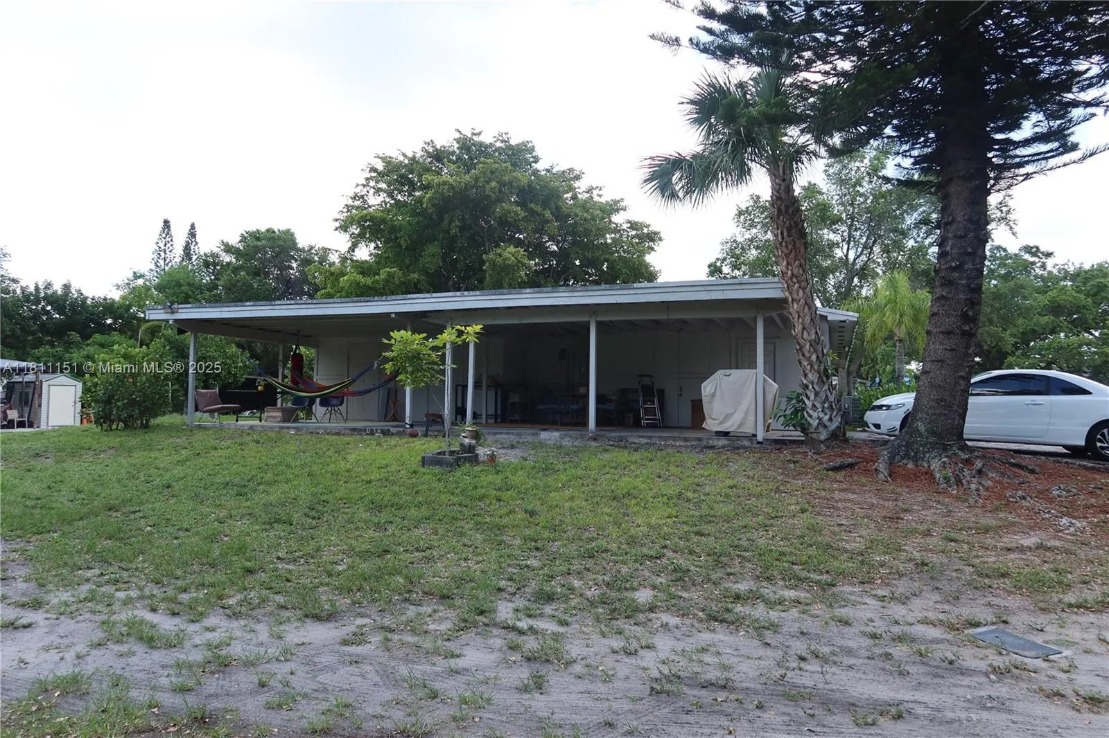 5920 SW 45th Way