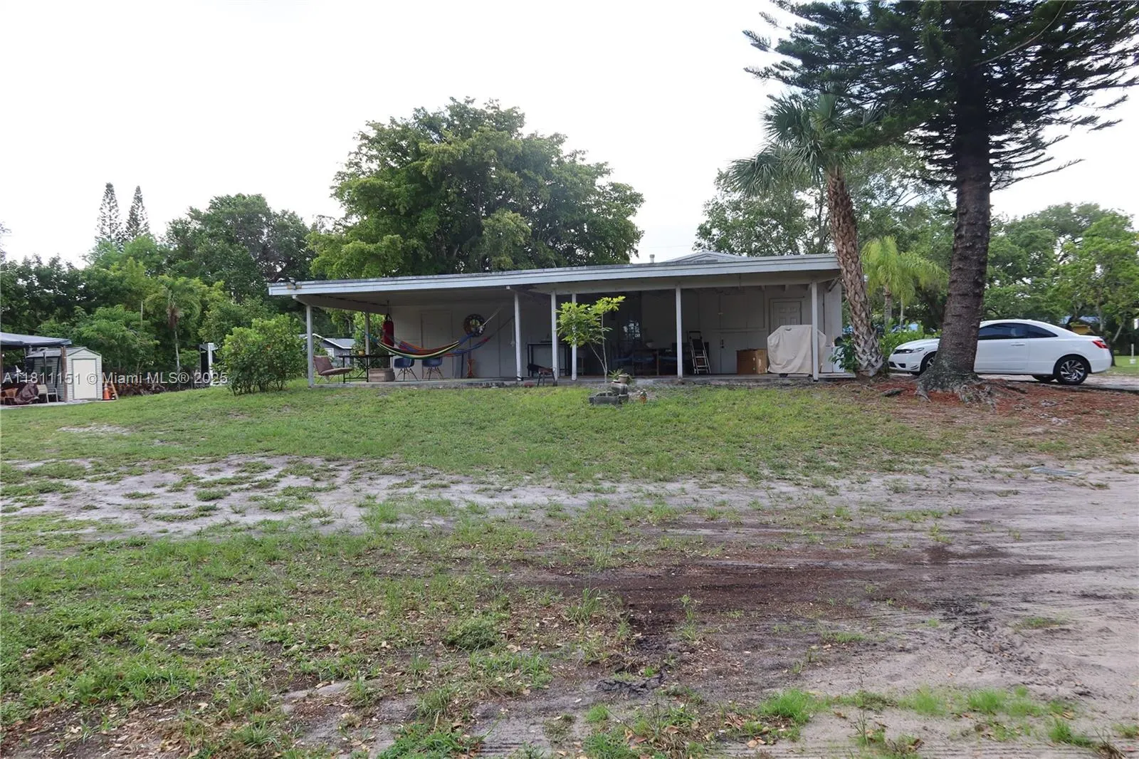 5920 SW 45th Way