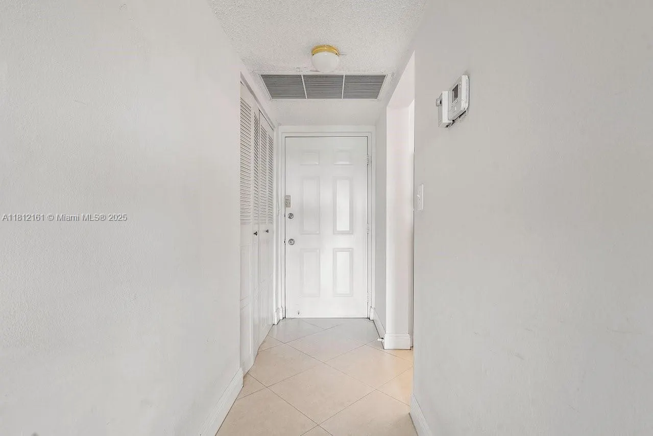 9235 SW 8th St, #502
