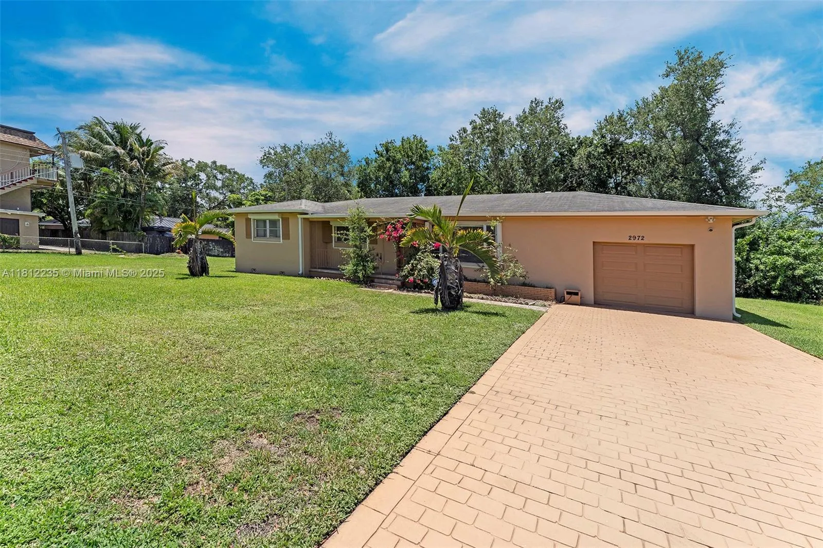 2970-2972 Griffin Rd
