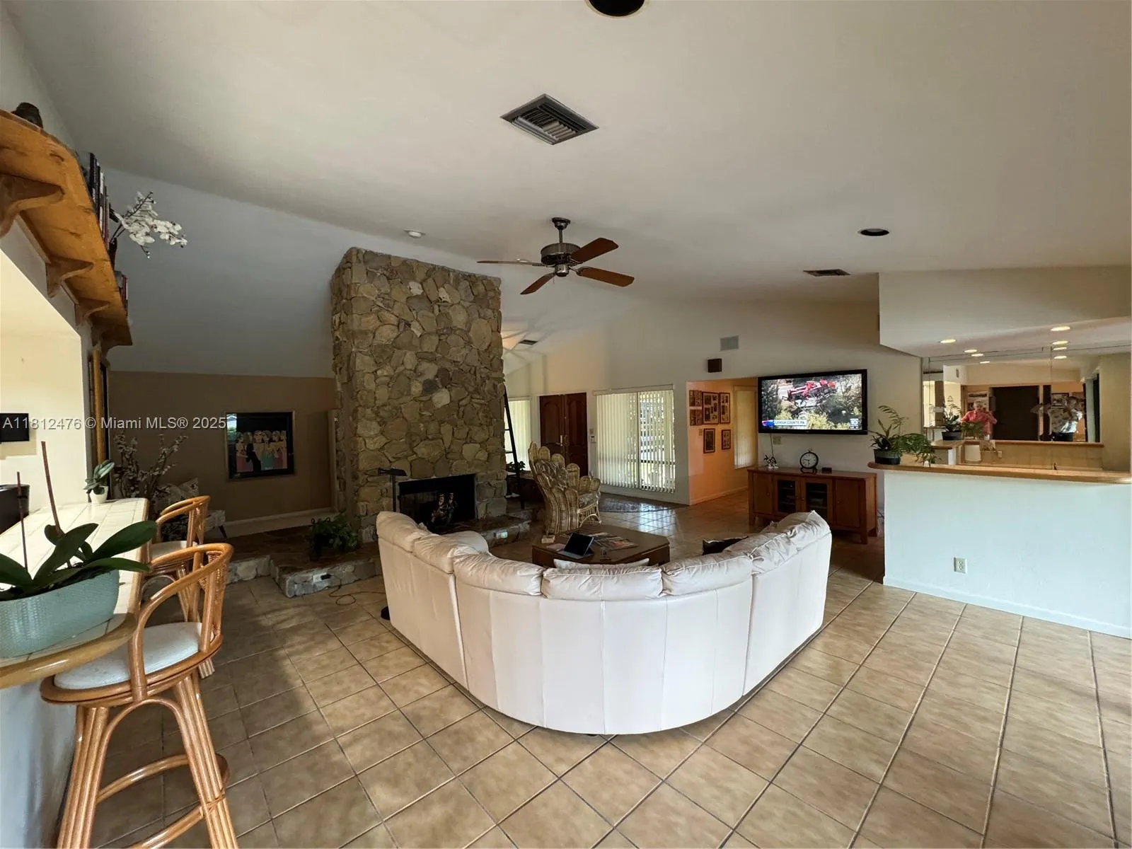 5790 SW 37th Ter