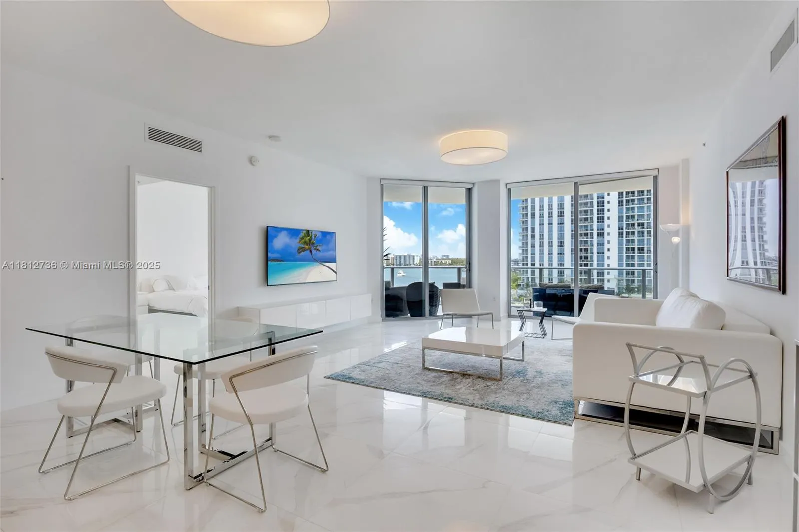 17301 Biscayne Blvd, #605