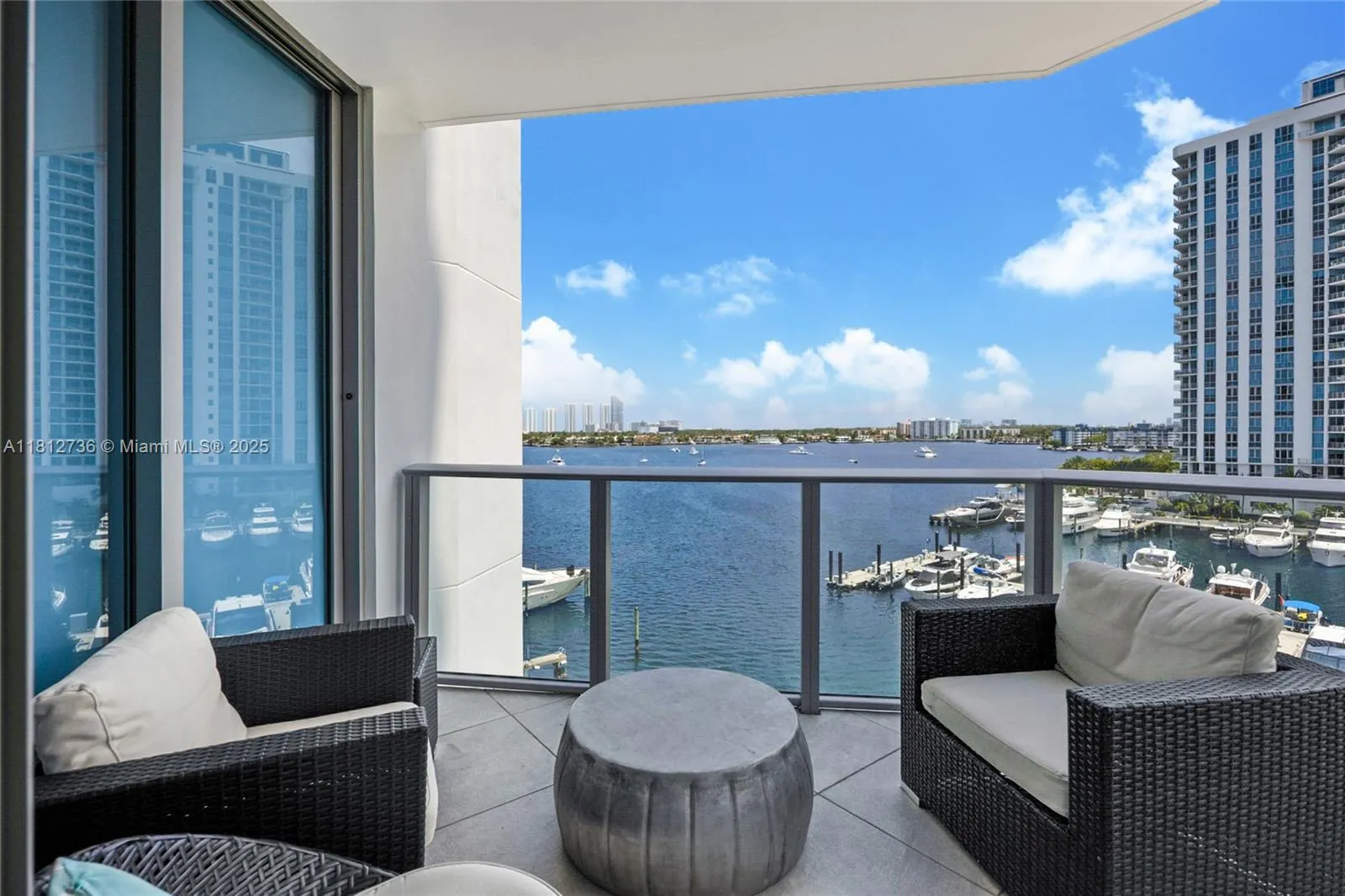 17301 Biscayne Blvd, #605