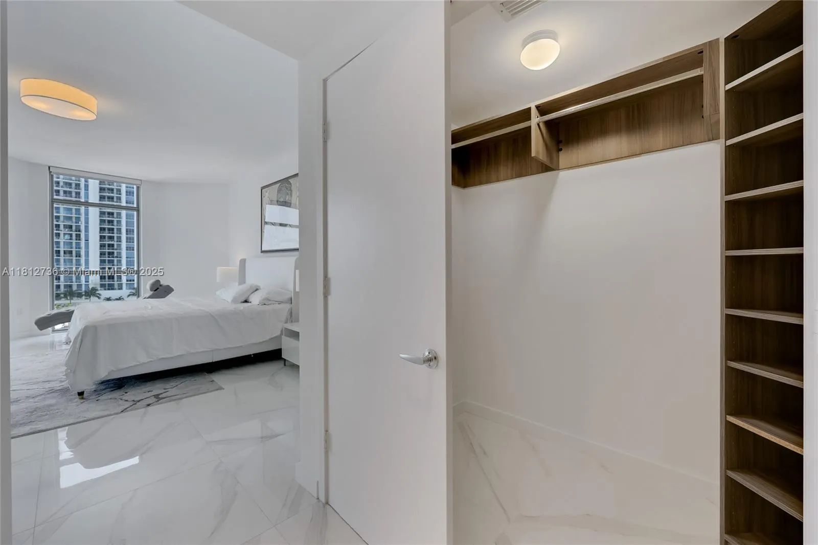17301 Biscayne Blvd, #605