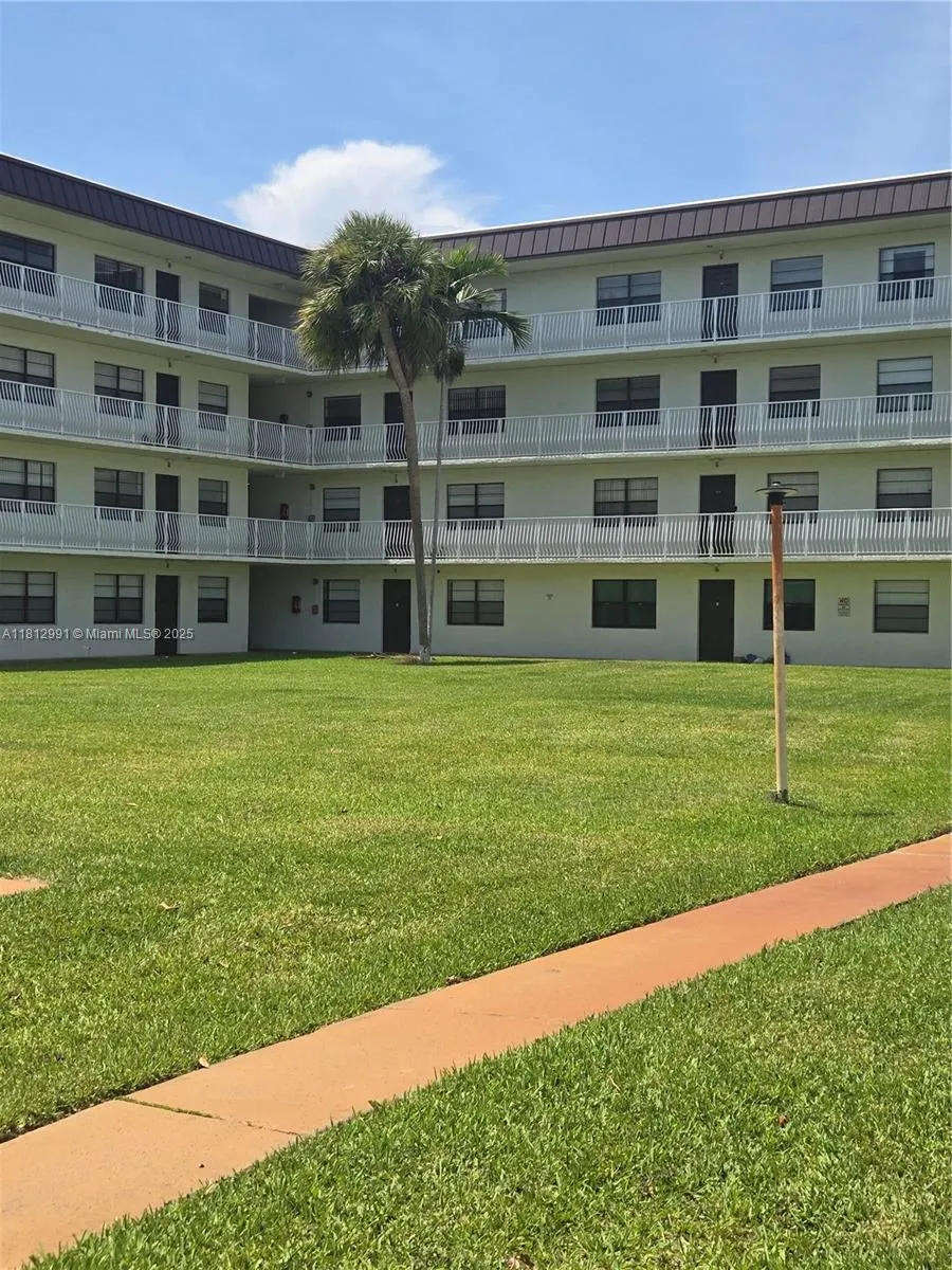 500 NE 2nd St, #207